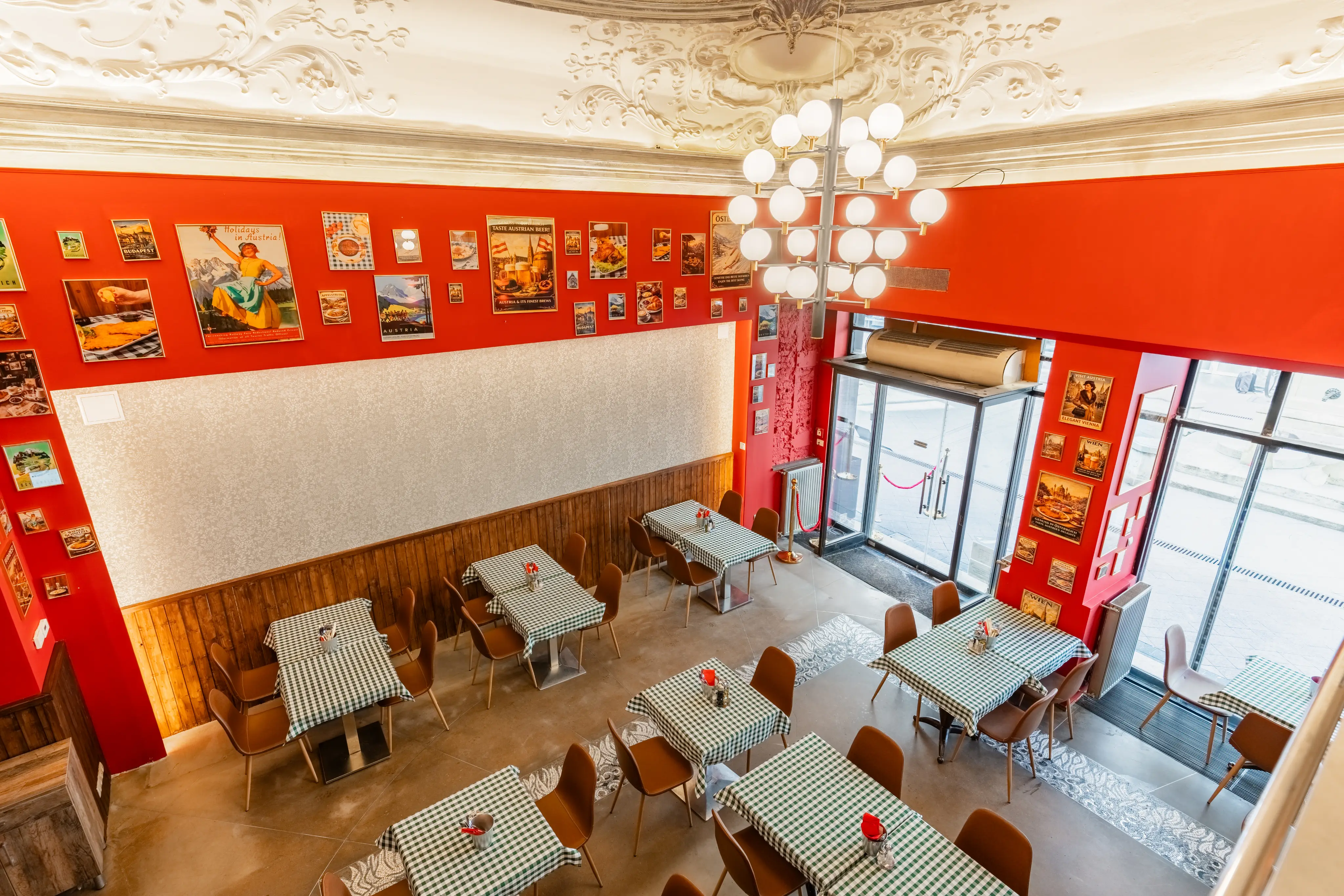 Retro Schnitzel House